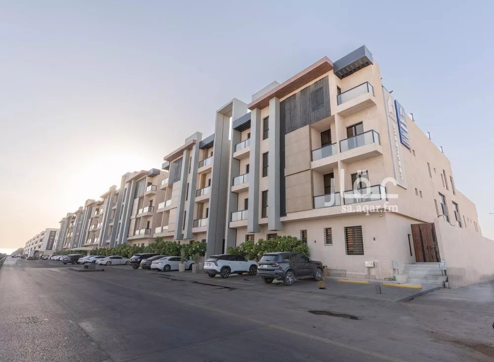 4 bedroom apartment in Qurtubah, Riyadh 15