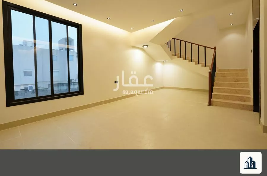 فيلا 4 غرف في العارض 3