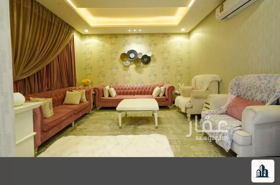 فيلا 11 غرف في العارض 3