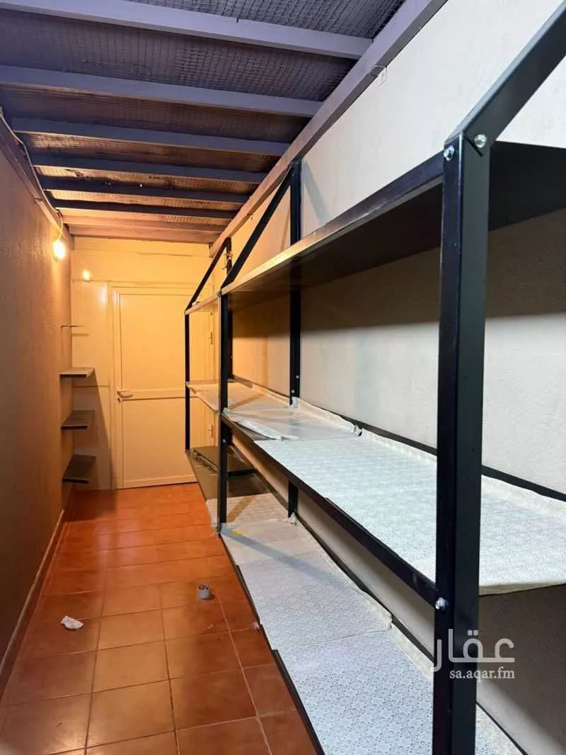 5 bedroom villa in Granada, Riyadh 7