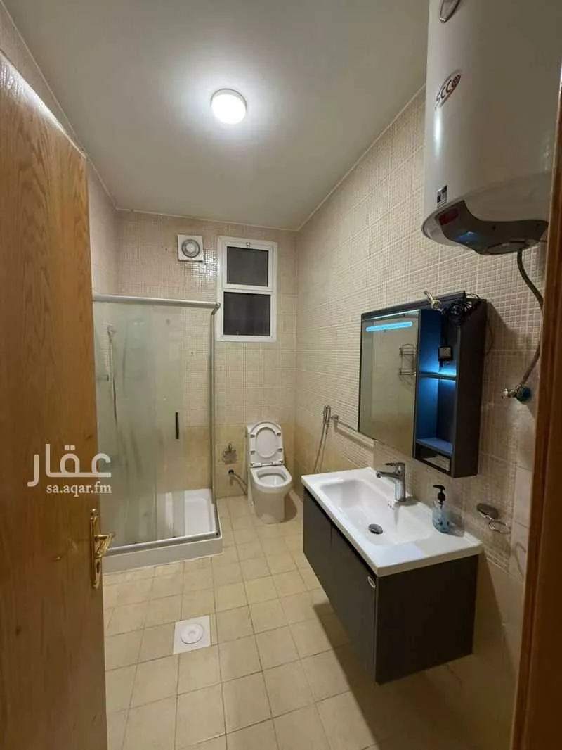 5 bedroom villa in Granada, Riyadh 12