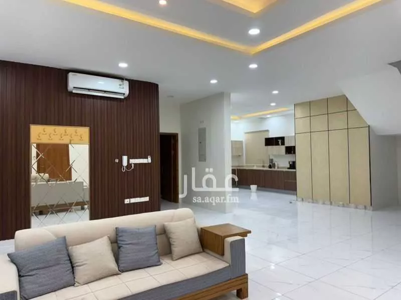 فيلا 8 غرف في الشاطئ الشرقي 2