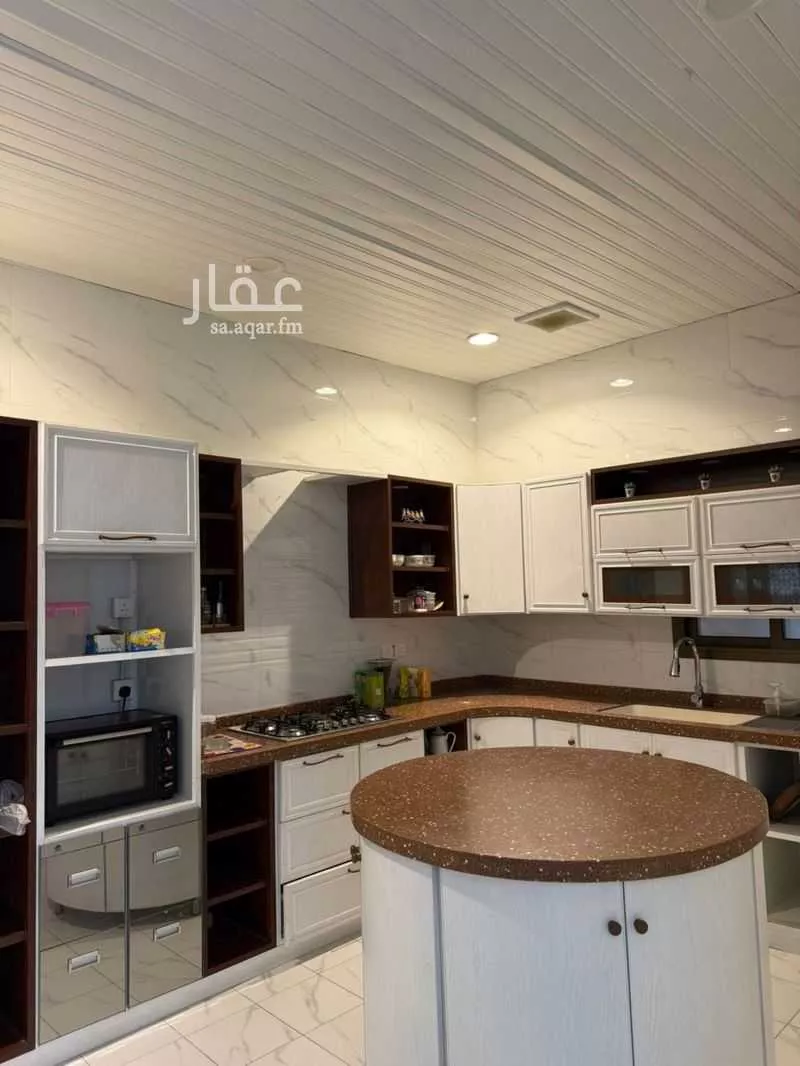 فيلا 8 غرف في الشاطئ الشرقي 3