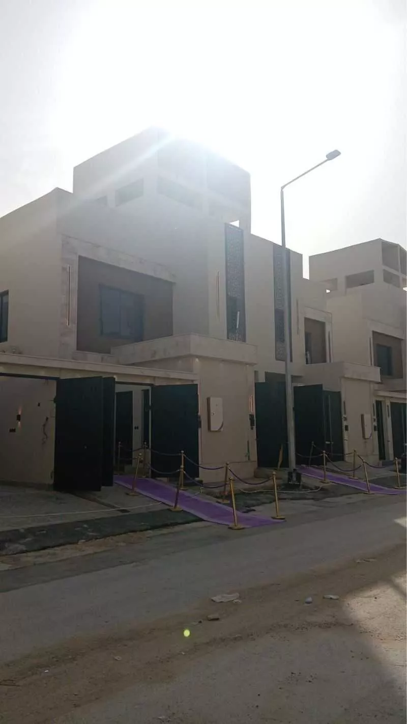 فيلا 4 غرف في ديراب 5