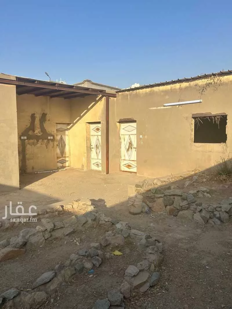 أرض 2400 م² في ام السلم 5