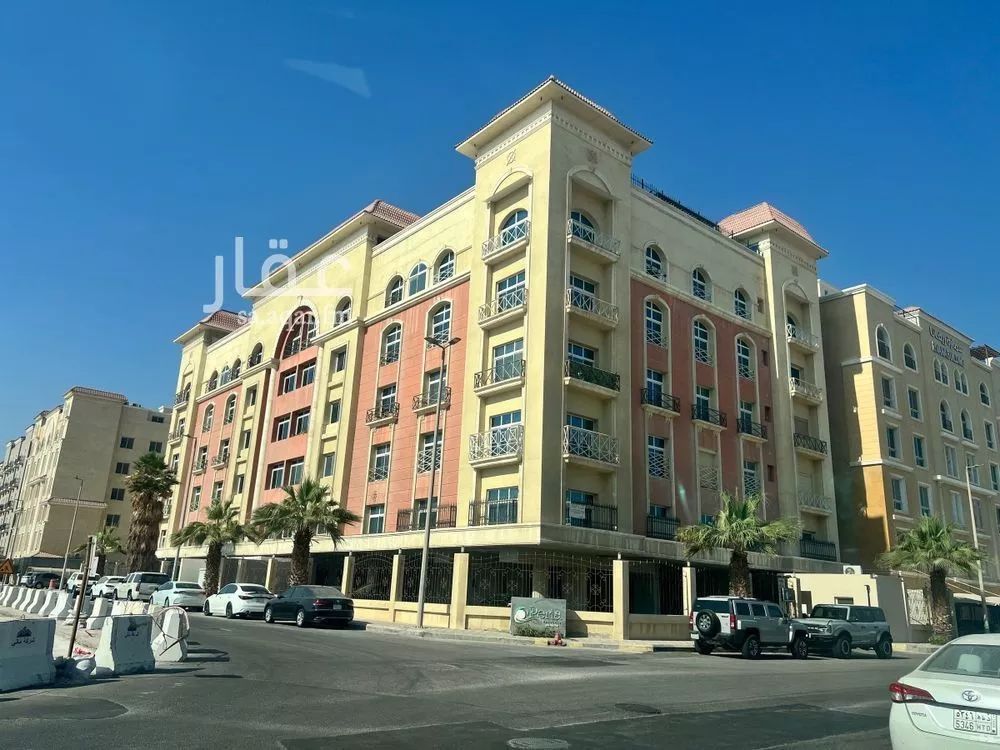 4 bedroom apartment in Al Rawabi