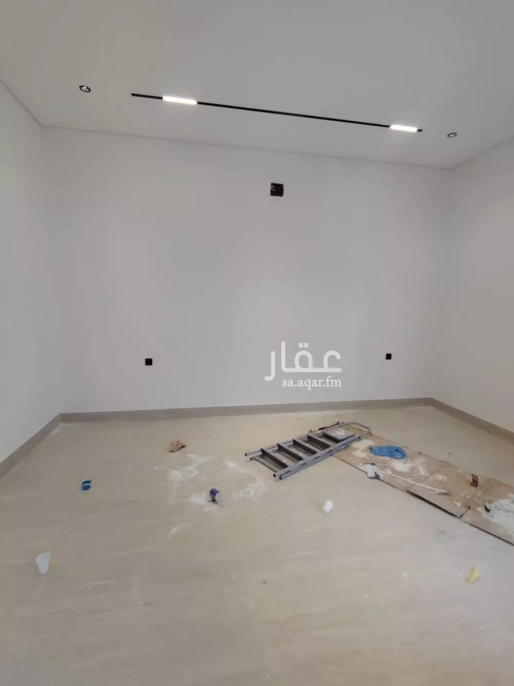 5 bedroom floor in Dahiat Namar 3