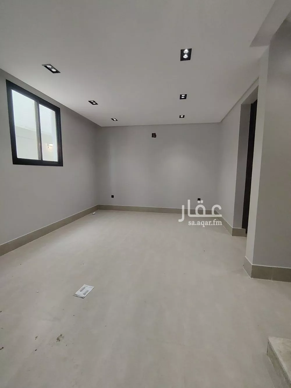 فيلا 7 غرف في عكاظ 2