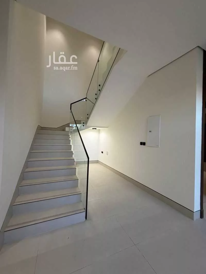 8 bedroom villa in Al Yarmouk, Riyadh 7
