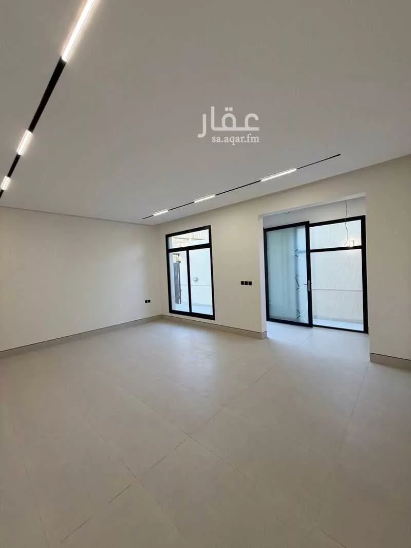 8 bedroom villa in Al Yarmouk, Riyadh 8