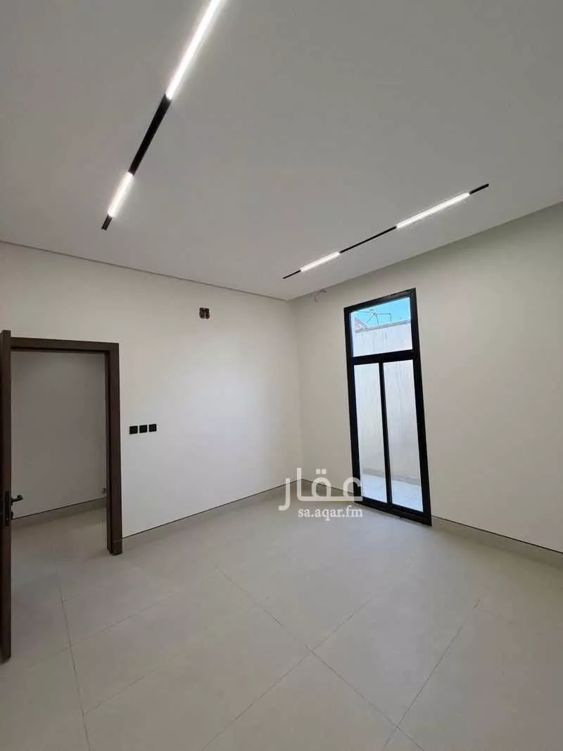 8 bedroom villa in Al Yarmouk, Riyadh 13