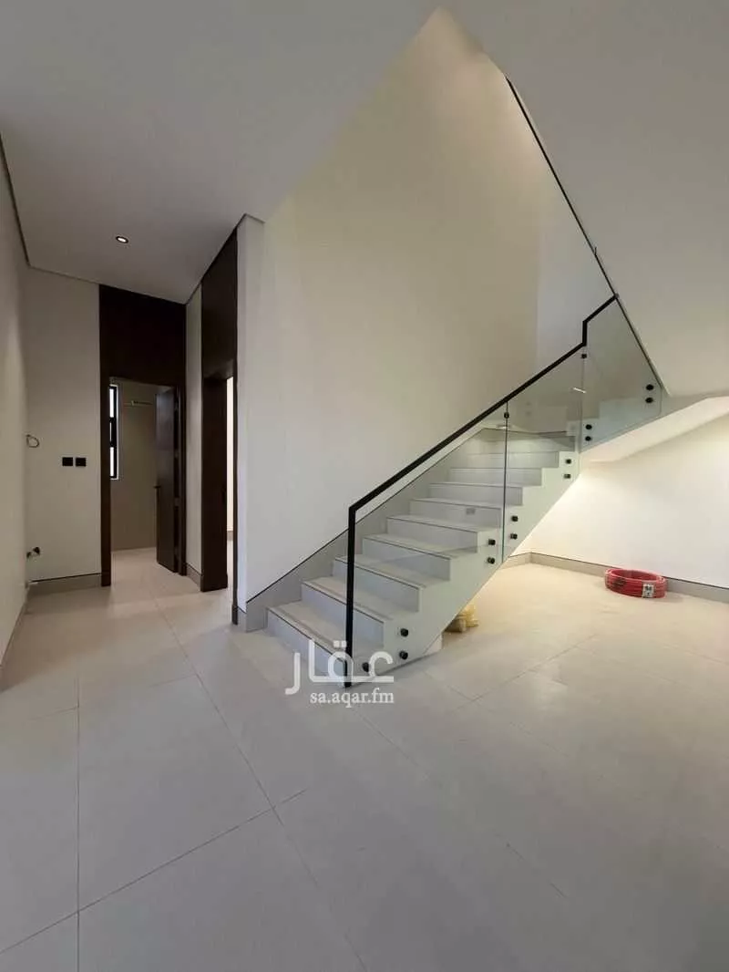 8 bedroom villa in Al Yarmouk, Riyadh 6