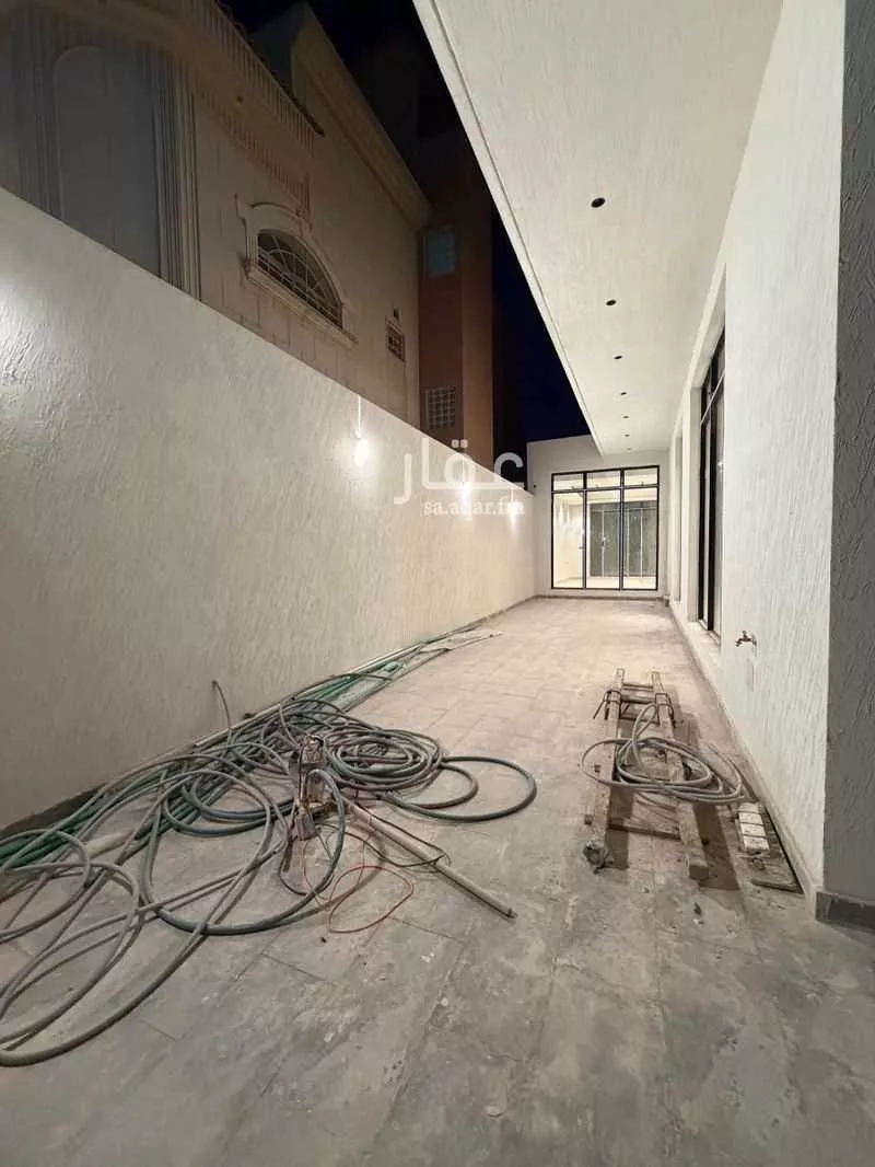 8 bedroom villa in Ishbiliyah, Riyadh 8