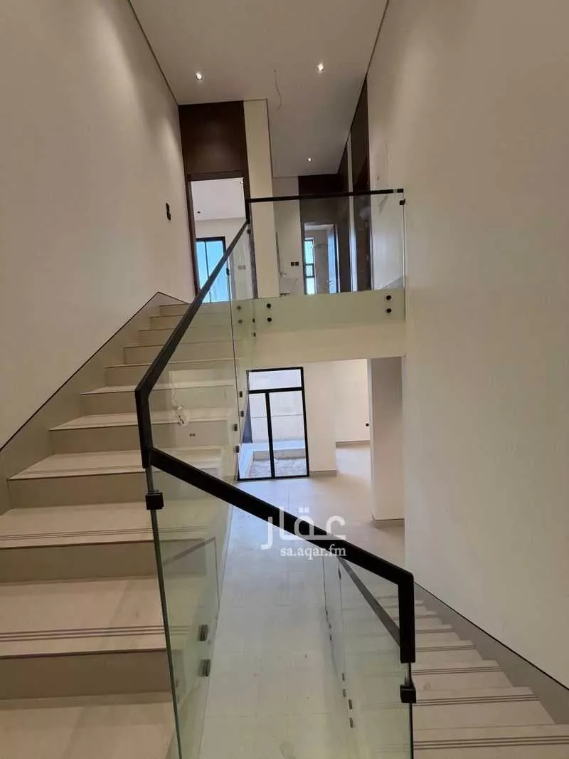 8 bedroom villa in Al Yarmouk, Riyadh 18