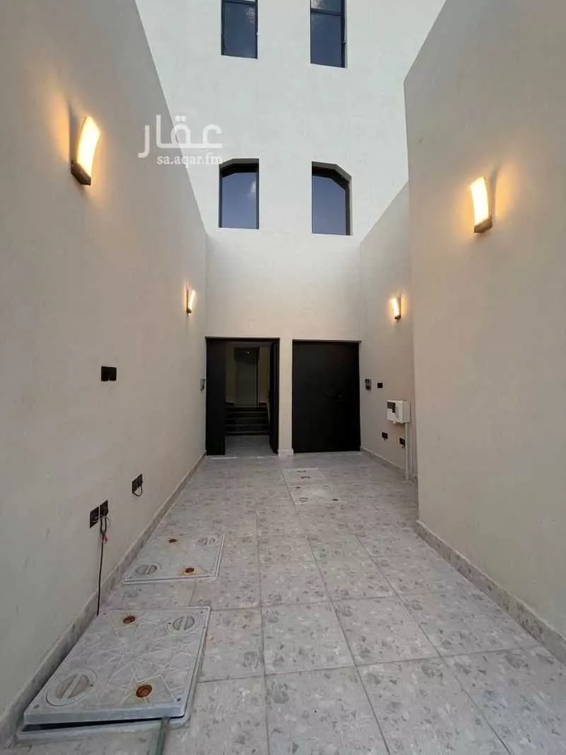5 bedroom apartment in Ishbiliyah 3