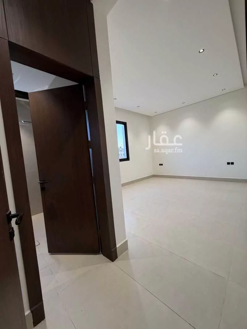 8 bedroom villa in Al Yarmouk, Riyadh 16