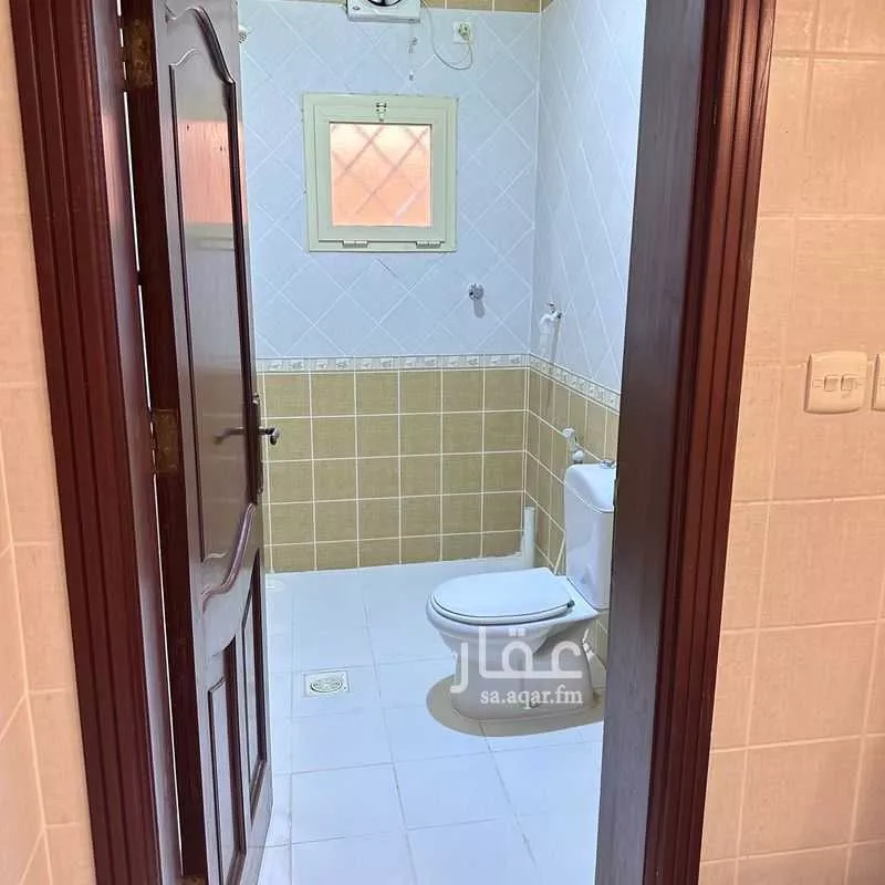 5 bedroom apartment in Al Ajawid 1