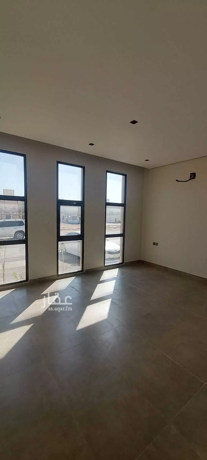 فيلا 6 غرف في المهدية 5