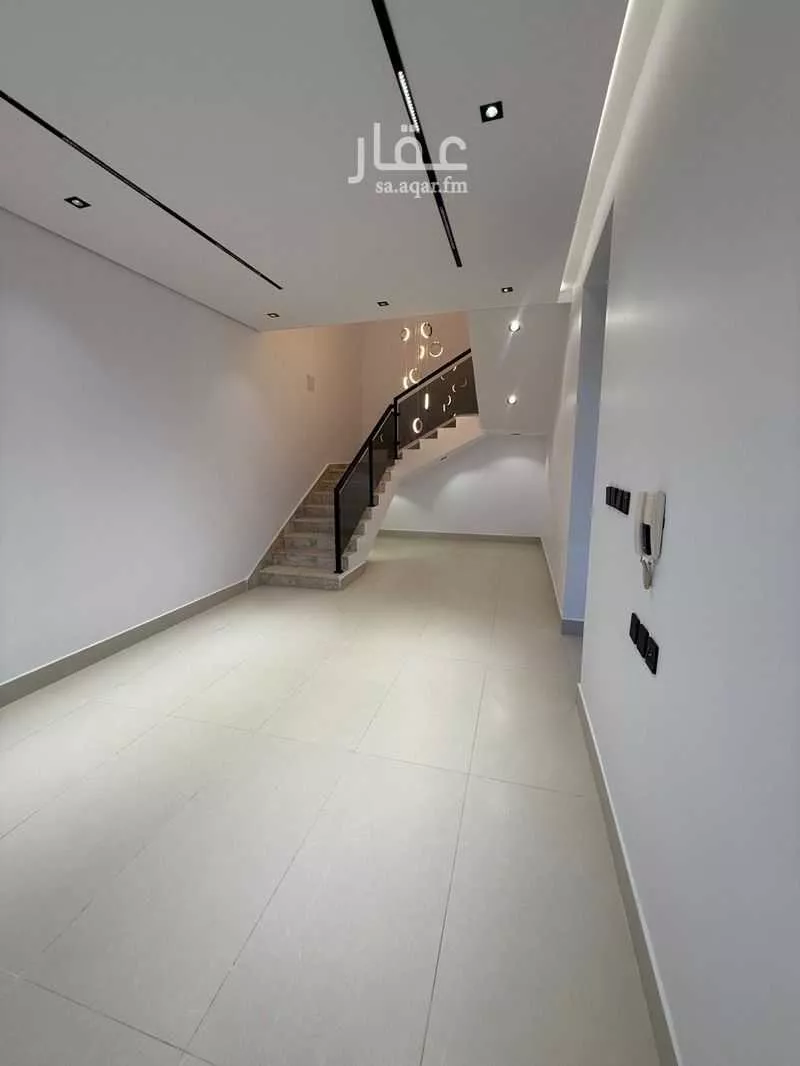 دور 7 غرف في السعادة 5