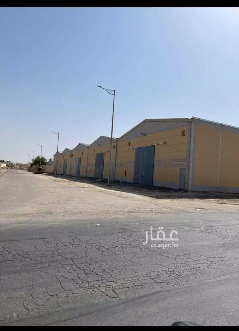 مستودع 6683 م² في العزيزية 1