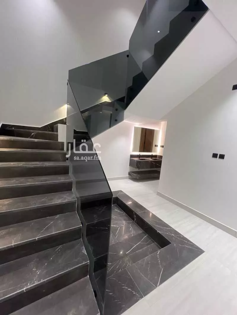 6 bedroom villa in Al Safa, Riyadh 9
