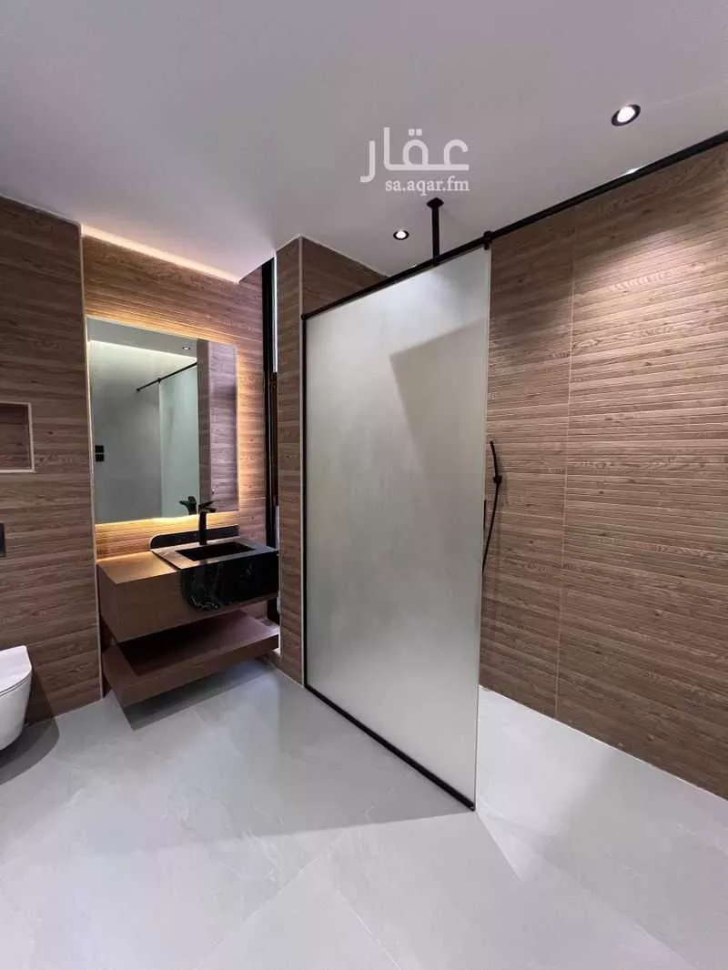 6 bedroom villa in Al Farouq, Riyadh 10