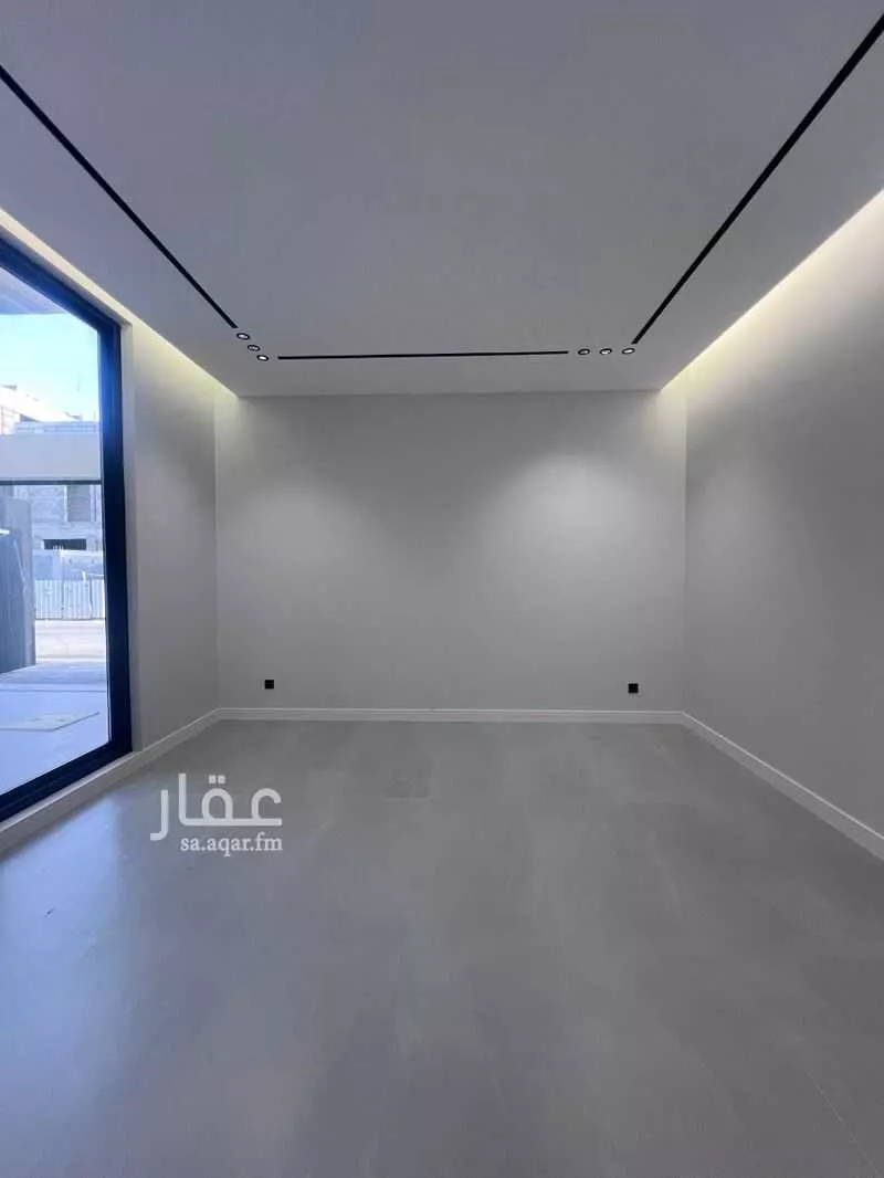 6 bedroom villa in Al Farouq 4