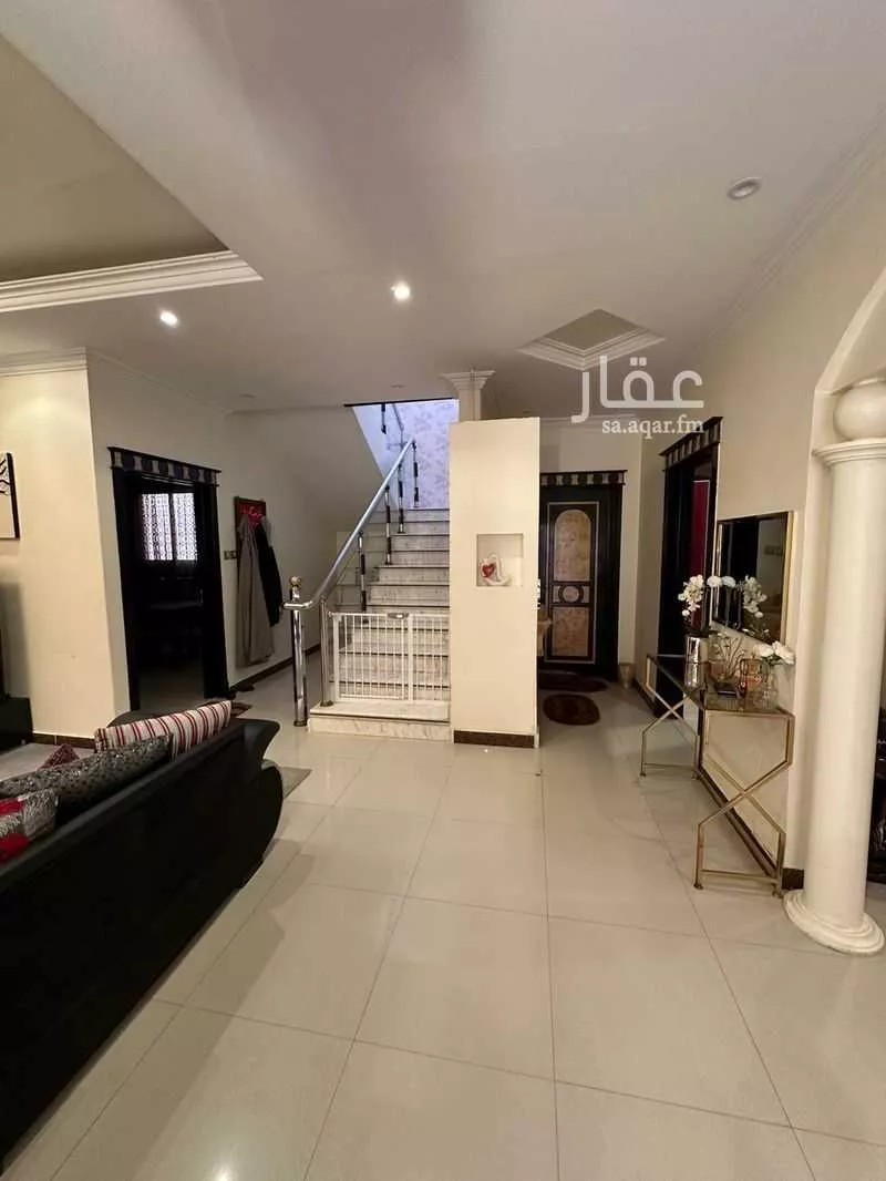 4 bedroom villa in Ishbiliyah, Riyadh 13