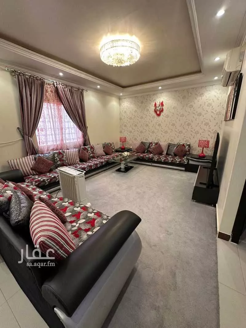 4 bedroom villa in Ishbiliyah, Riyadh 15