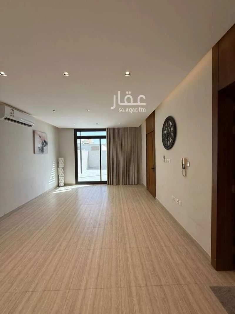 3 bedroom floor in Al Wadi 5