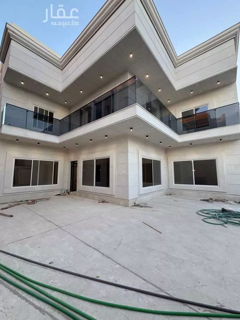 فيلا 12 غرف في البحر 4