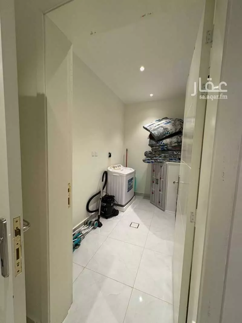 شقة 5 غرف في الصفا 1