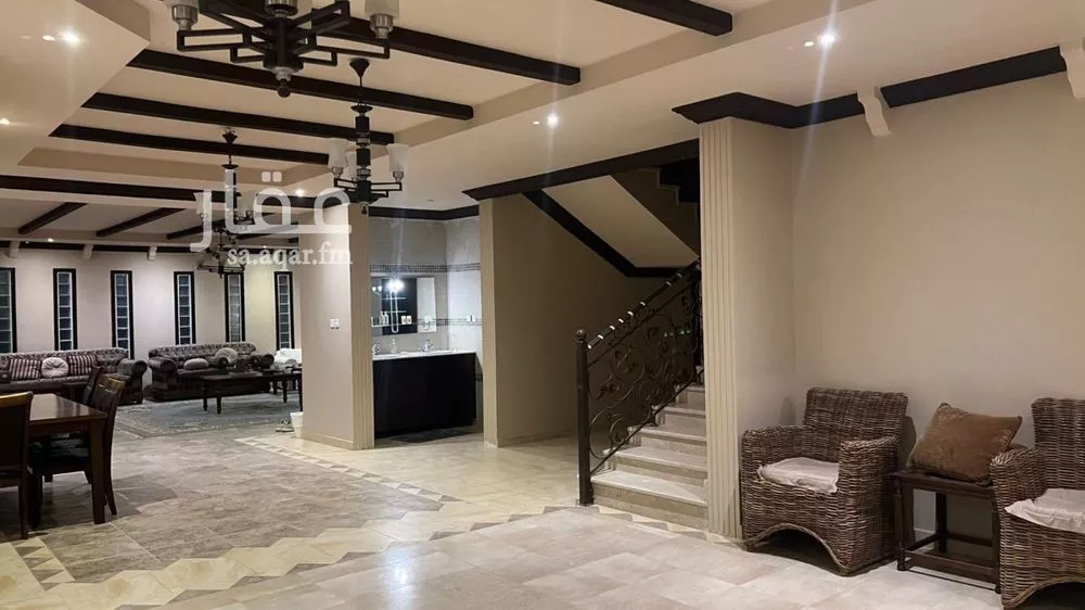 فيلا 7 غرف في الزمرد 4