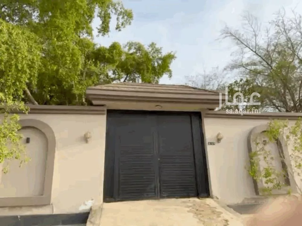 فيلا 7 غرف في الزمرد 1