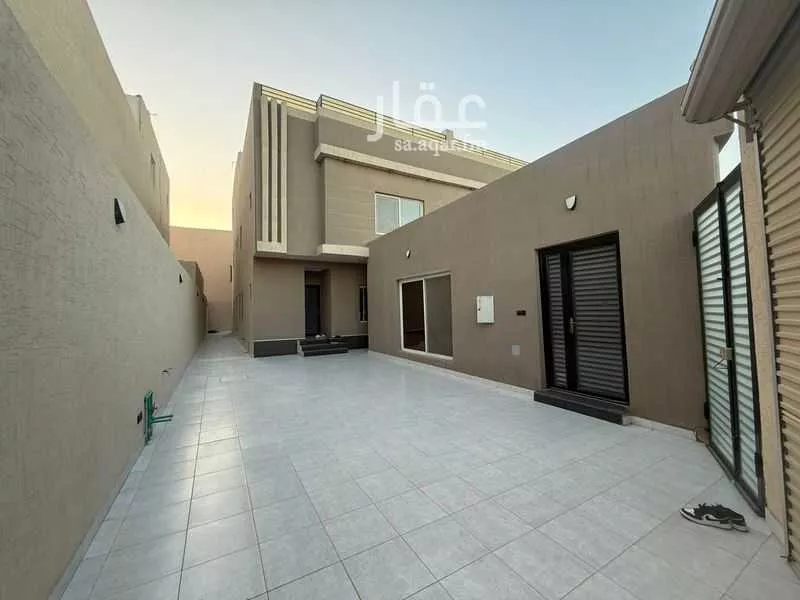 فيلا 5 غرف في الأمل 3