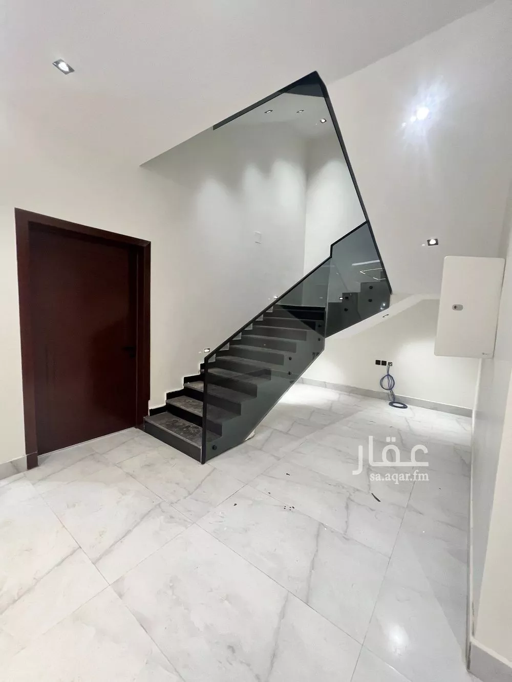 فيلا 5 غرف في طويق 4