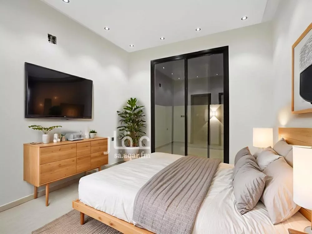 4 bedroom villa in Tuwaiq, Riyadh 11