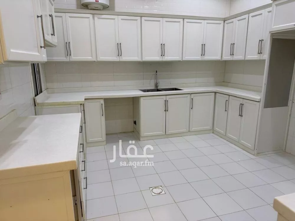 6 bedroom villa in Al Qadisiyah 2