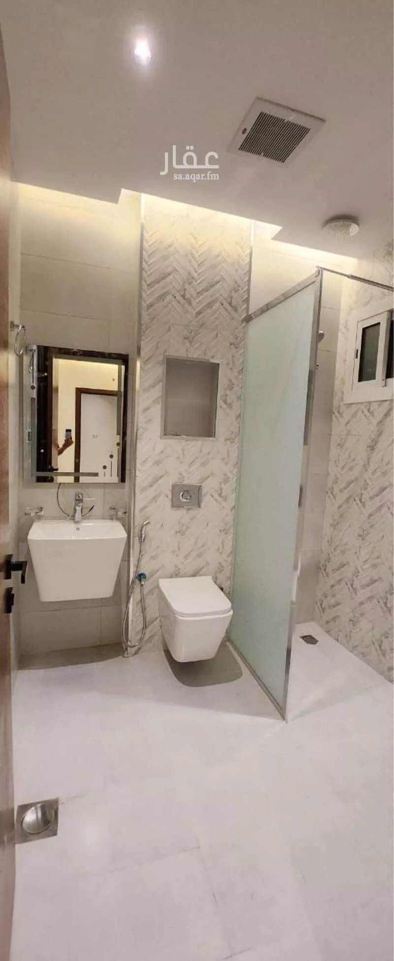 شقة 6 غرف في الفيصلية 1