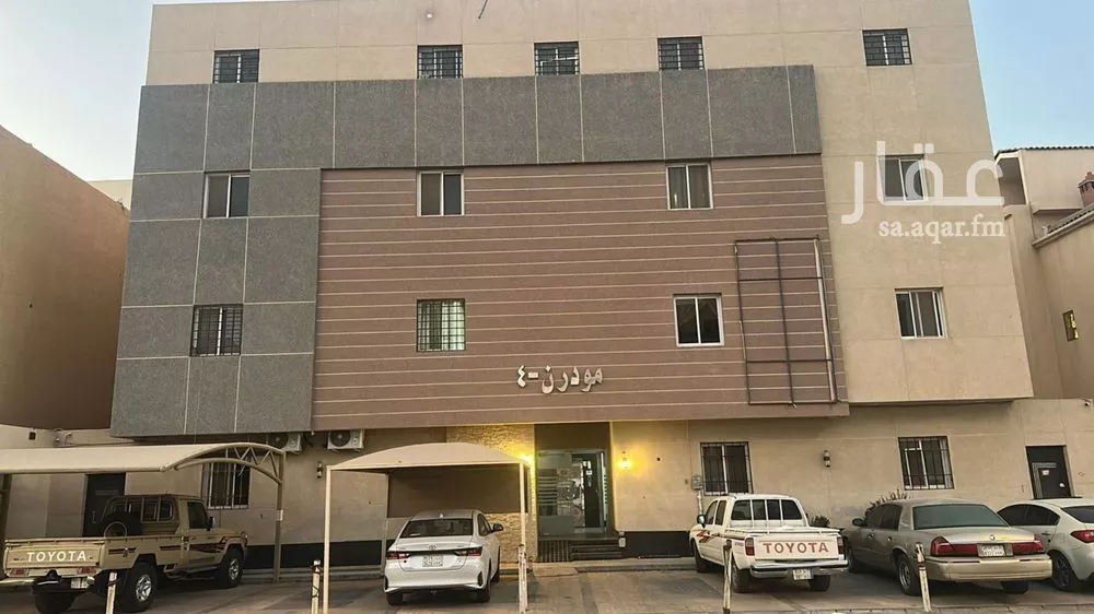 4 bedroom apartment in Dhahrat Laban