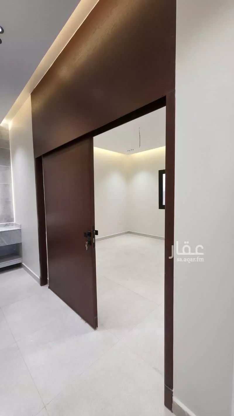 عمارة 638 م² في العزيزية 3