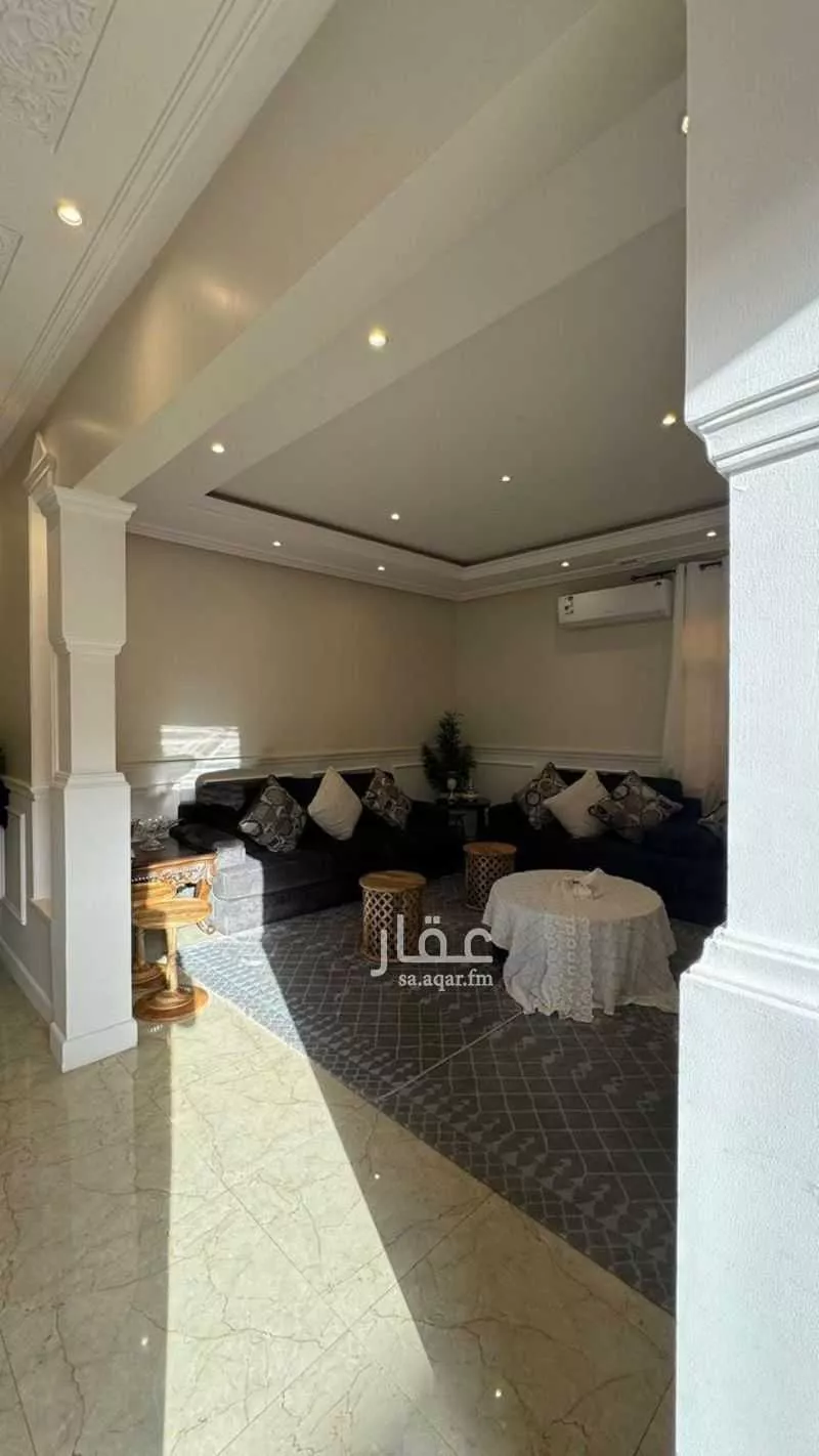 6 bedroom villa in Al Yasmin 5