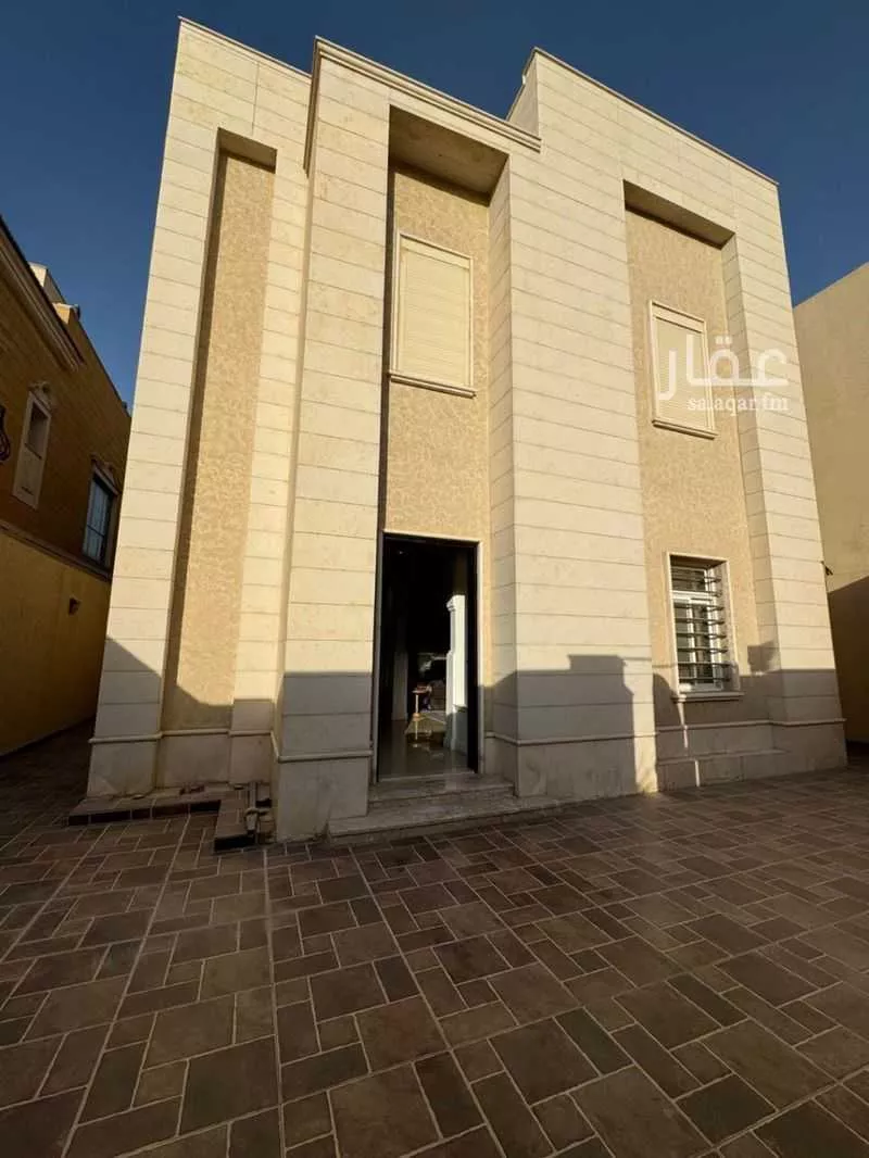 6 bedroom villa in Al Yasmin 2