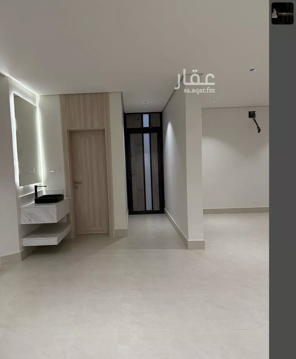 6 bedroom villa in Dahiat King Fahd 5