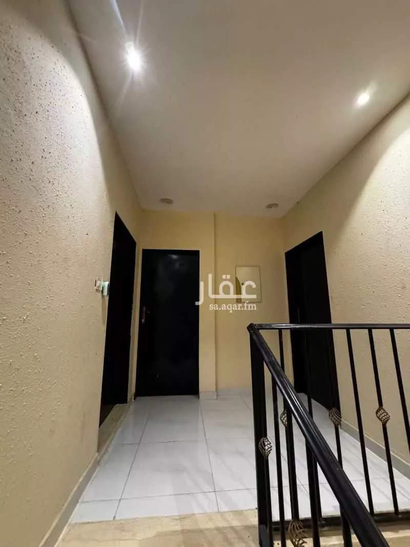 3 bedroom floor in Tuwaiq 1