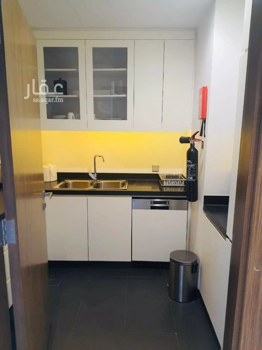 شقة 1 غرف في العليا 4