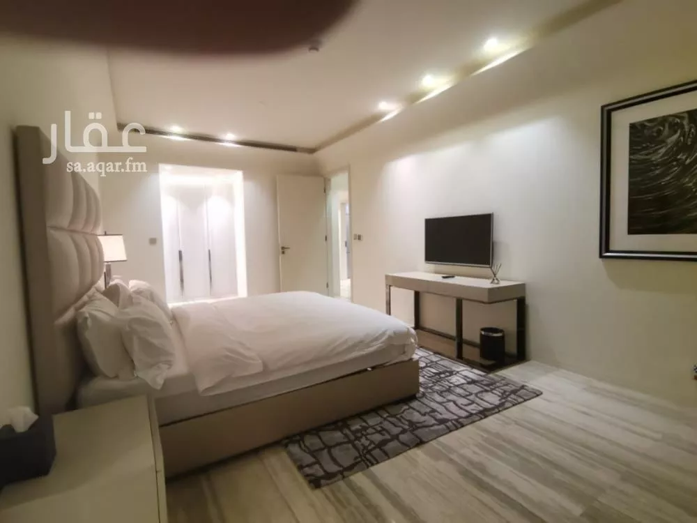 شقة 1 غرف في العليا 4