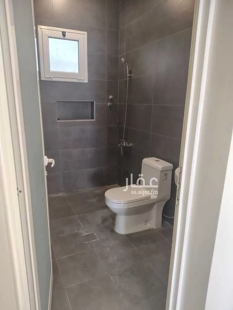 4 bedroom villa in Al Rakah Ash Shamaliyah, Eastern Province 8