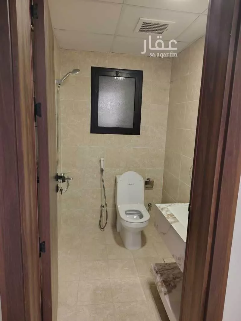 شقة 2 غرف في الحمرا 4