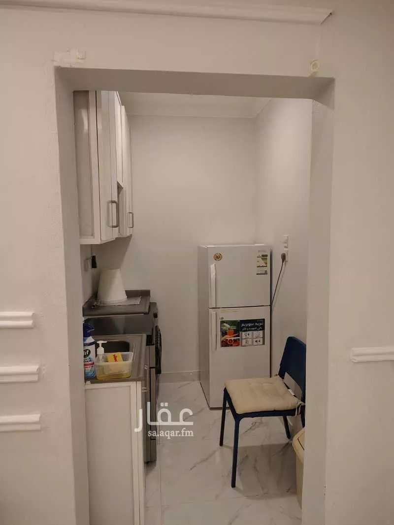 شقة 3 غرف في الحمرا 2